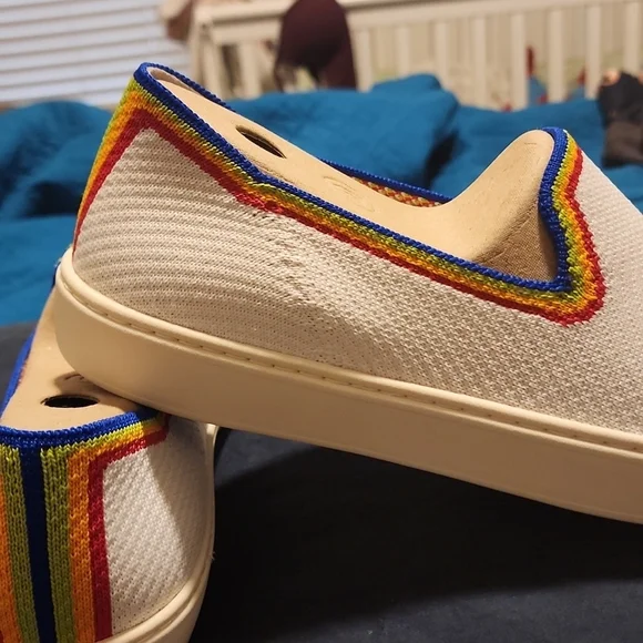 NWTs Rothy's White Rainbow 🌈 size 10.5 - Picture 5 of 9